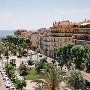 Chateauneuf Aparthotel Menton